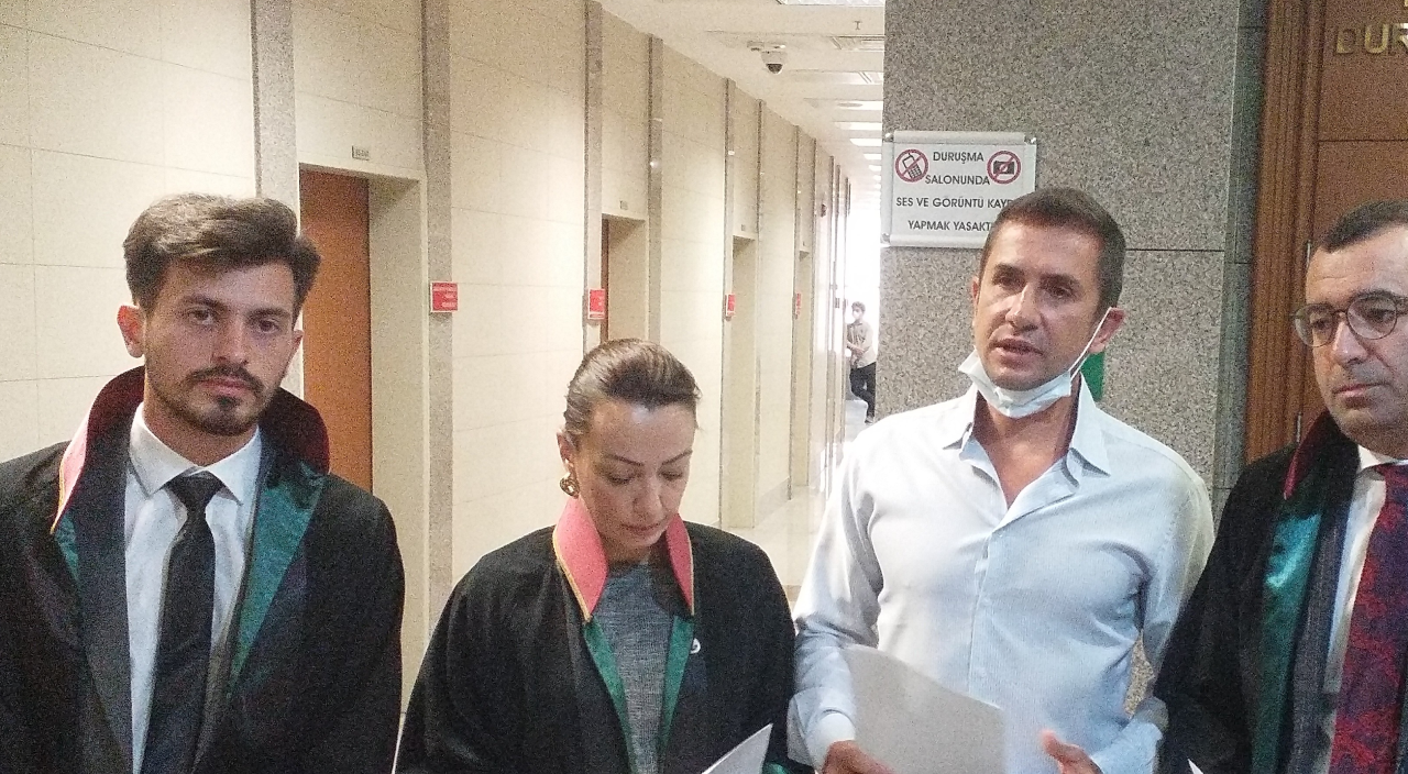 Emre Aşık ve Yağmur Sarnıç çifti boşandı!